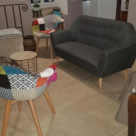 La P'tite Louise Hébergement de vacances Les Riceys
